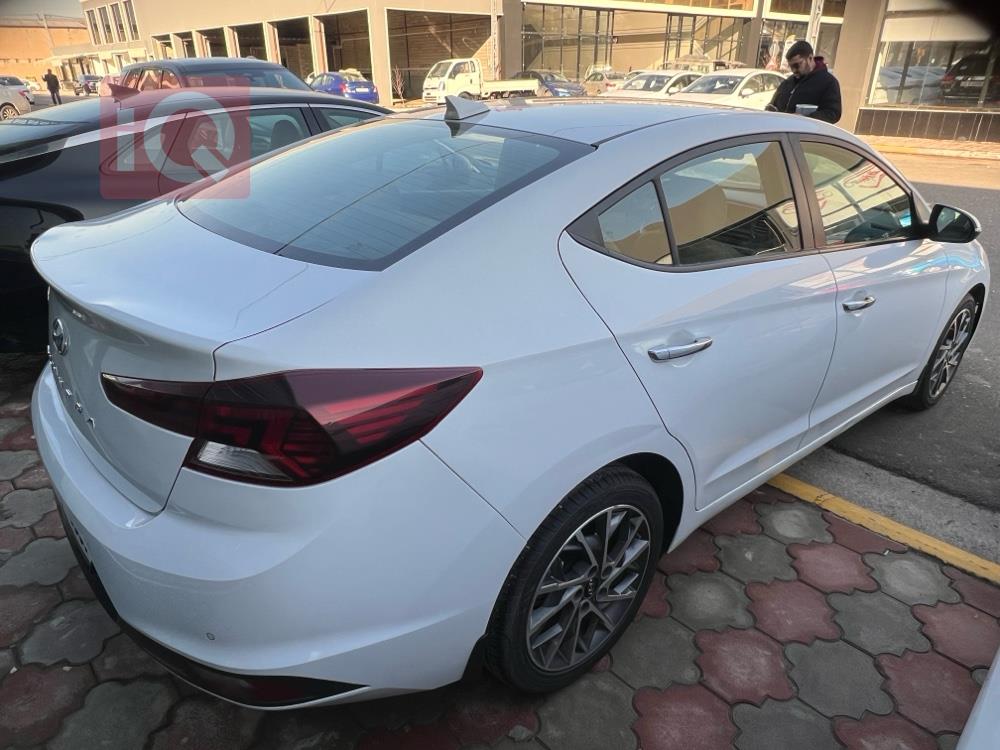 هيونداي النترا